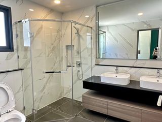 À louer et à vendre 4 chambres maison à Bang Phli, Samut Prakan