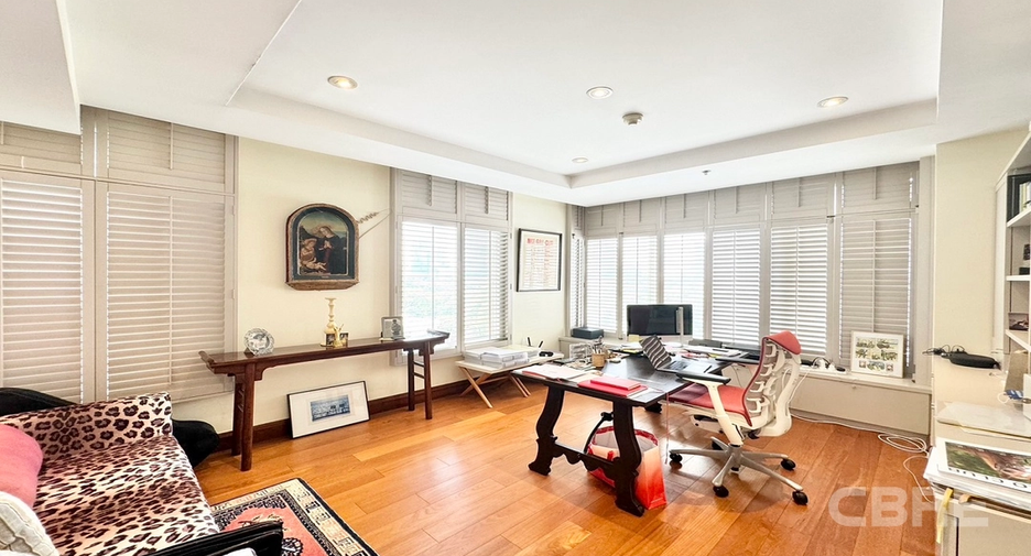 For sale 3 bedrooms condo in Pathum Wan, Bangkok