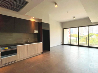 For sale 2 bed condo in Watthana, Bangkok