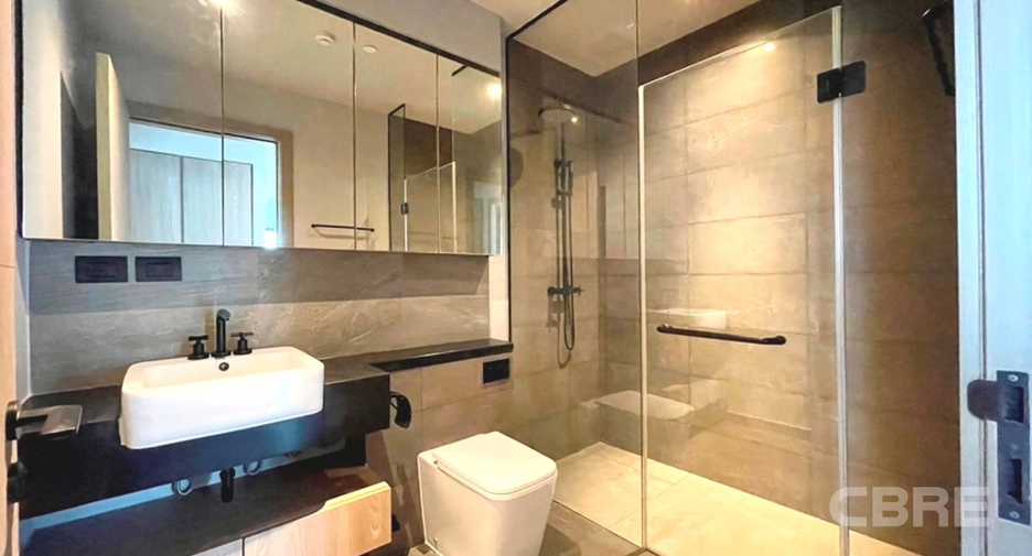 For sale 2 ベッドルーム condo in Watthana, Bangkok