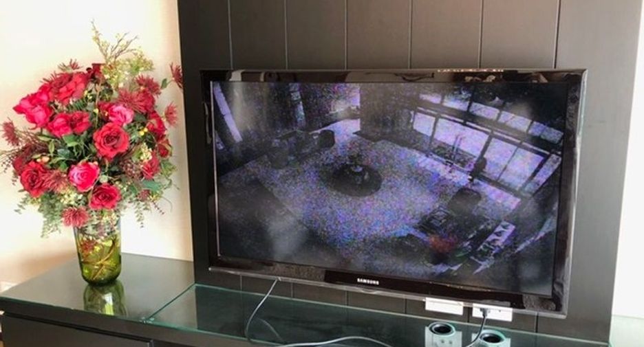 For rent 3 bedrooms condo in Khlong Toei, Bangkok