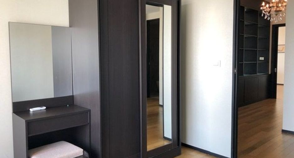 For rent 3 bedrooms condo in Khlong Toei, Bangkok