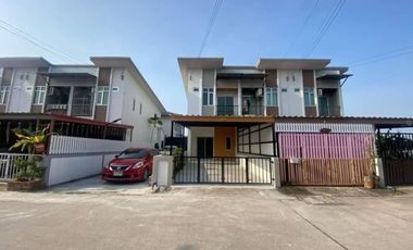 Haus zum Kauf mit 2 Zimmer in Si Racha, Chonburi