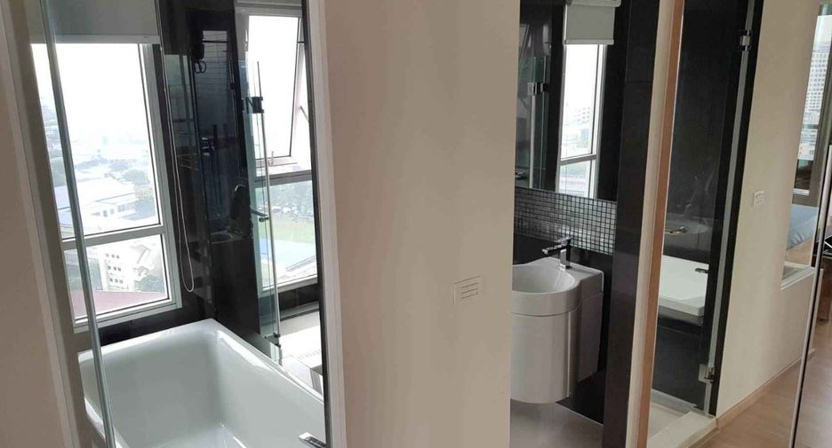 À louer et à vendre 1 chambre condo à Sathon, Bangkok