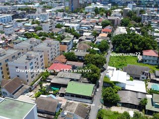For sale 3 Beds house in Dusit, Bangkok