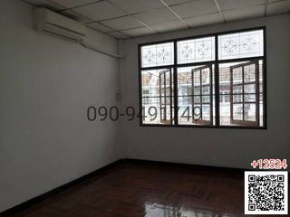 出租 3 卧室 独立屋 在 Din Daeng, 曼谷