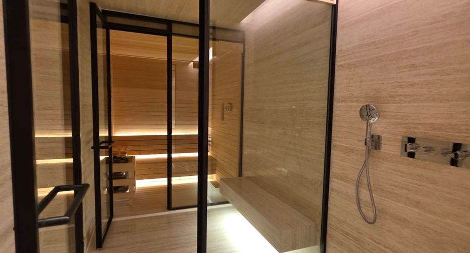 For sale 4 bedrooms condo in Khlong Toei, Bangkok