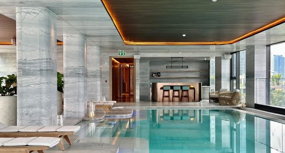 For sale 4 bedrooms condo in Khlong Toei, Bangkok
