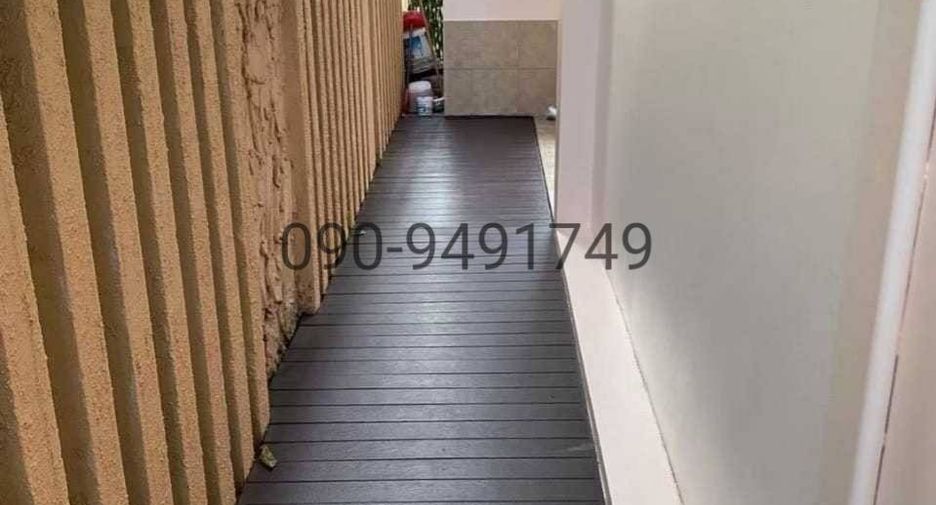For sale 3 bedrooms condo in Lat Phrao, Bangkok