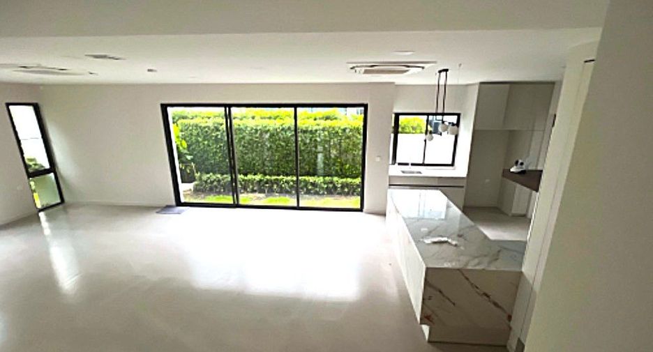 For rent 4 bedrooms house in Bang Phli, Samut Prakan