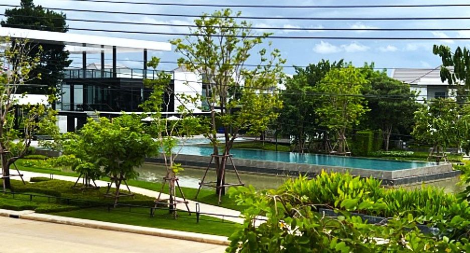 For rent 4 bedrooms house in Bang Phli, Samut Prakan