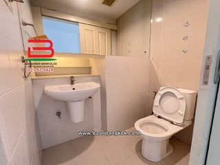 For rent and for sale 3 bedrooms townhouse in Bang Khen, Bangkok