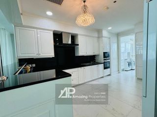 For rent そして for sale 4 Beds condo in Watthana, Bangkok