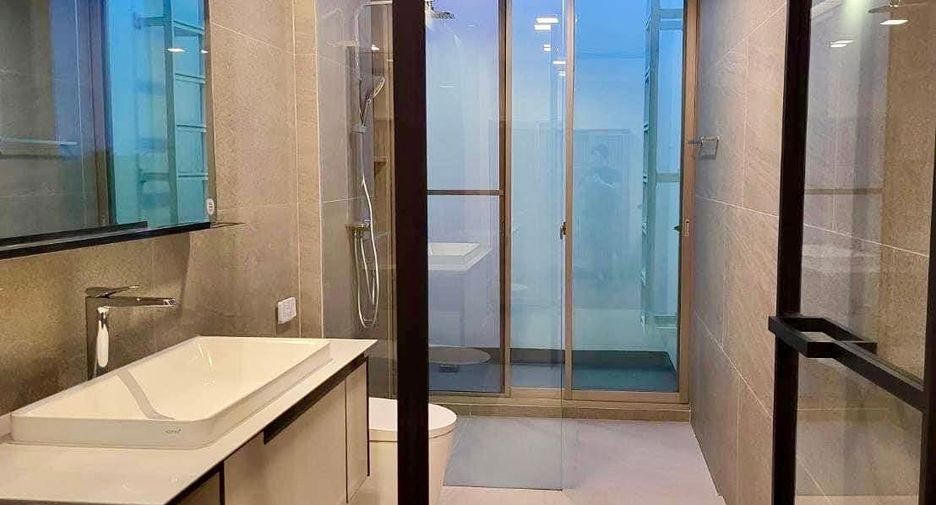 Casa en alquiler de 3 habitaciones en Saphan Sung, Bangkok