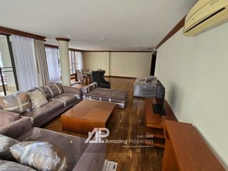 For rent 4 Beds condo in Khlong Toei, Bangkok