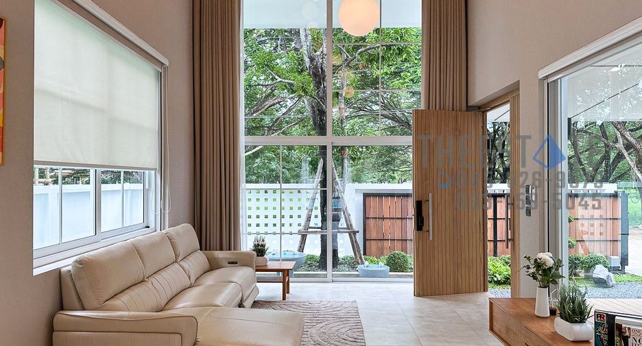 For rent 4 bedrooms house in Mueang Chiang Mai, Chiang Mai