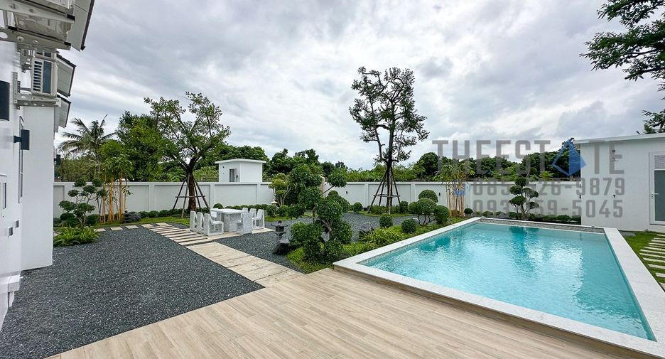 For rent 4 bedrooms house in Mueang Chiang Mai, Chiang Mai