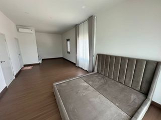 出租 4 卧室 独立屋 在 Bang Phli, Samut Prakan