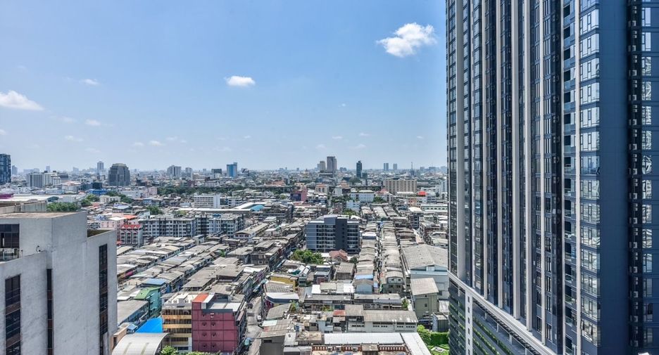 For rent and for sale 2 bedrooms condo in Pathum Wan, Bangkok