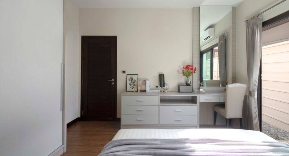 Haus zur Miete mit 3 Zimmer in Bang Lamung, Chonburi