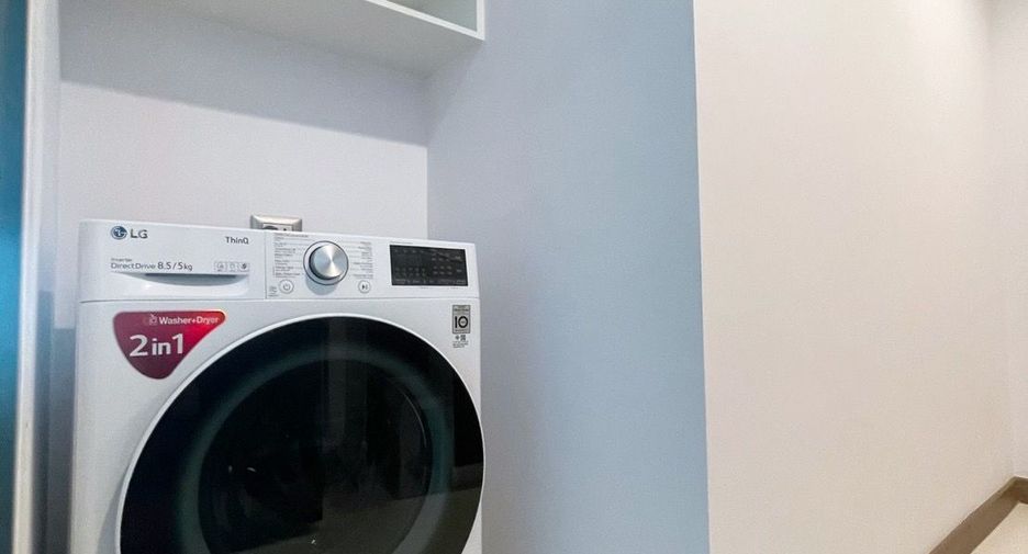 For rent and for sale 1 bed condo in Watthana, Bangkok