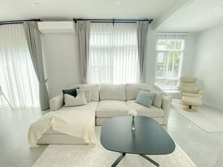 Haus zur Miete und zum Kauf mit 5 Zimmer in Prawet, Bangkok