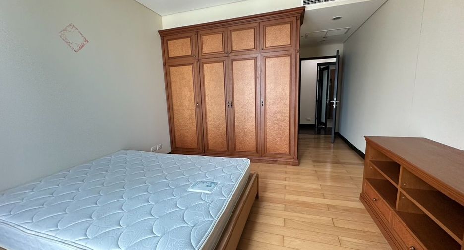 For rent 3 ベッドルーム condo in Pathum Wan, Bangkok
