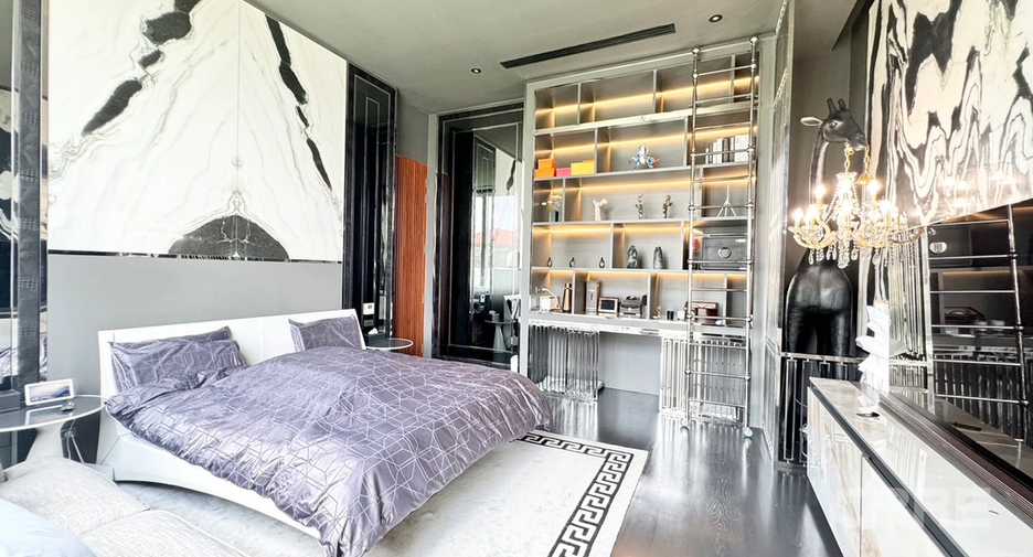 For sale 4 ベッドルーム house in Khlong Toei, Bangkok