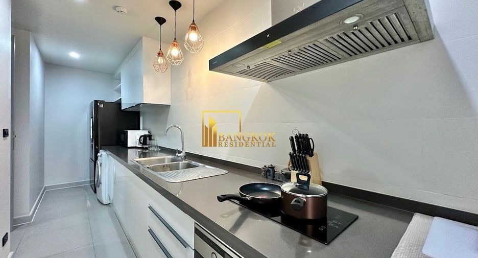 For rent 2 bedrooms apartment in Watthana, Bangkok