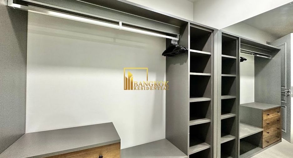 For rent 2 bedrooms apartment in Watthana, Bangkok