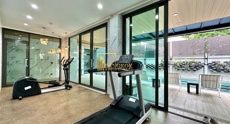 For rent 2 bedrooms apartment in Watthana, Bangkok