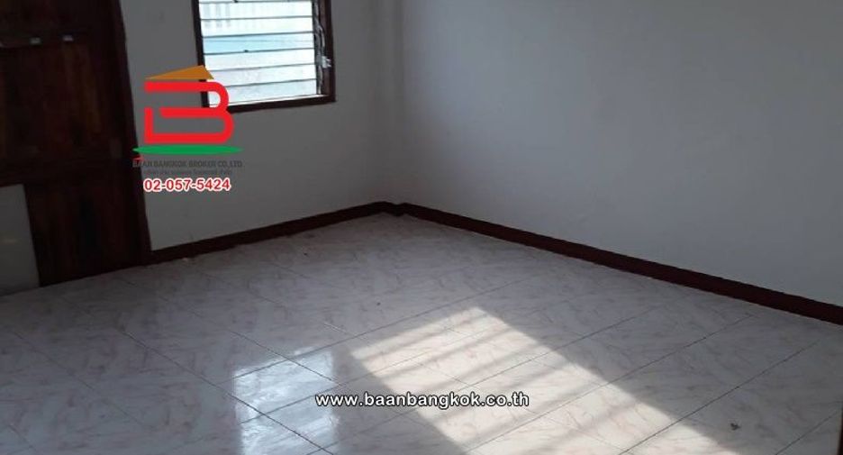 For sale 4 bedrooms retail Space in Nong Chok, Bangkok