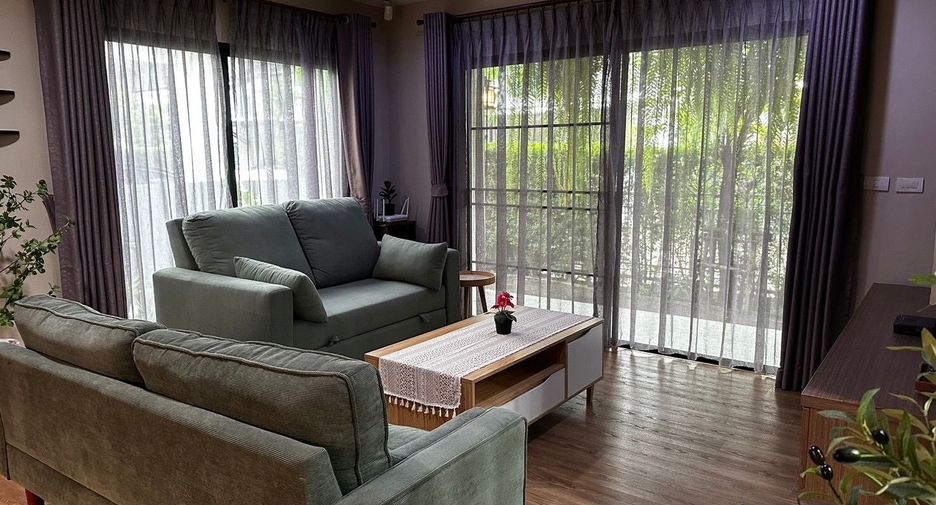 Haus zur Miete mit 3 Zimmer in Prawet, Bangkok