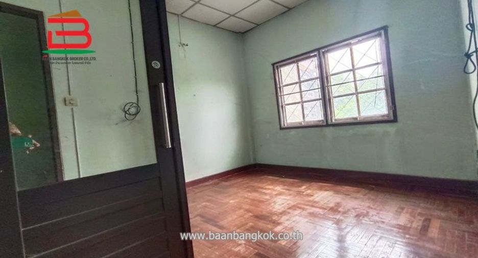 Reihenhaus zum Kauf mit 2 Zimmer in Chatuchak, Bangkok