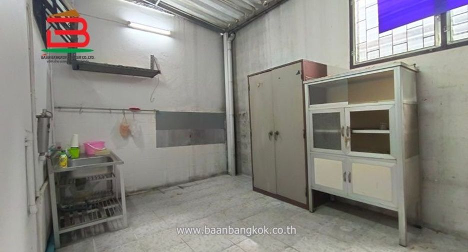 Reihenhaus zum Kauf mit 2 Zimmer in Chatuchak, Bangkok
