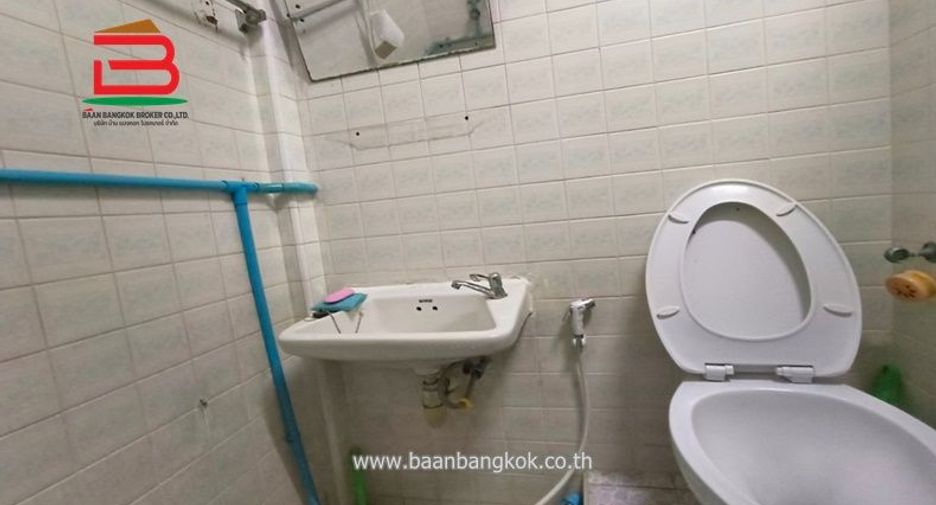 Reihenhaus zum Kauf mit 2 Zimmer in Chatuchak, Bangkok