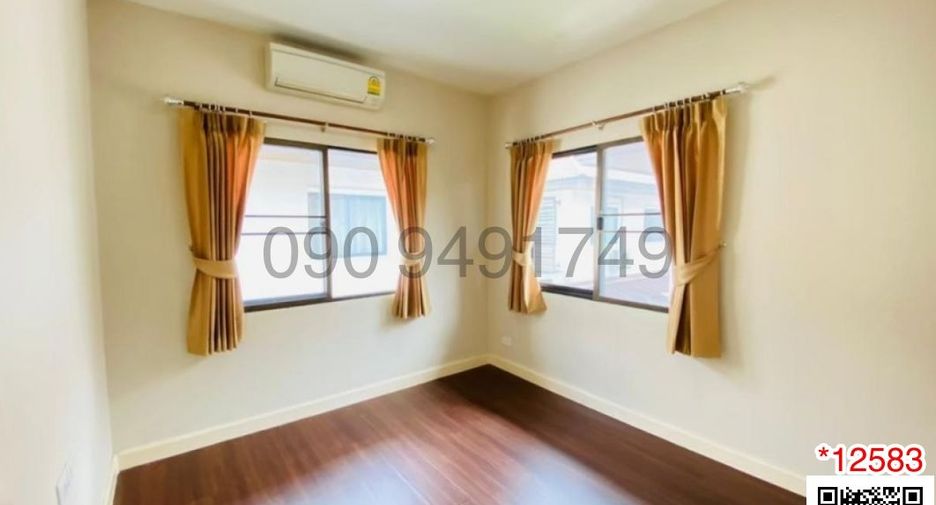 For rent 3 bedrooms house in Khlong Sam Wa, Bangkok