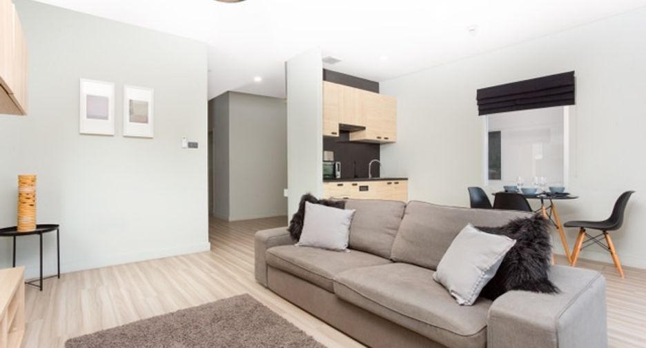 Serviced Apartment zum Kauf mit 8 Zimmer in Mueang Chiang Mai, Chiang Mai