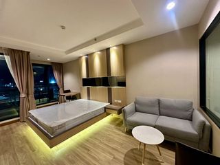 Condo en alquiler de 1 habitaciones en Si Racha, Chonburi