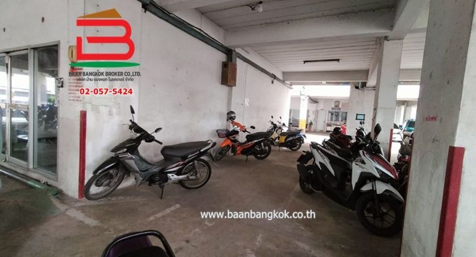 For sale 1 bed condo in Mueang Pathum Thani, Pathum Thani