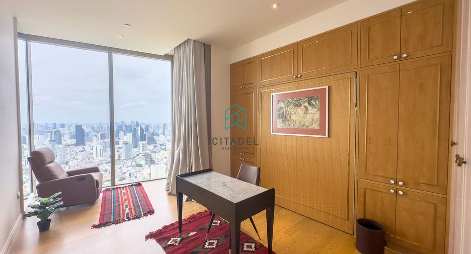 For rent 3 bedrooms condo in Khlong San, Bangkok