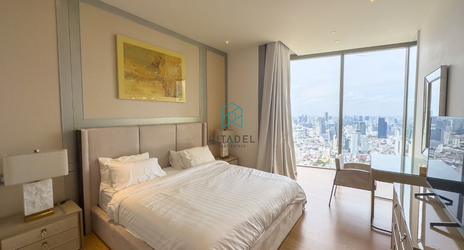 For rent 3 bedrooms condo in Khlong San, Bangkok