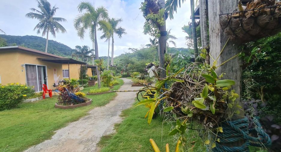 For sale 10 bedrooms hotel in Laem Ngop, Trat