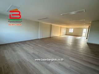 出售 3 卧室 商业空间 在 Khlong Luang, Pathum Thani