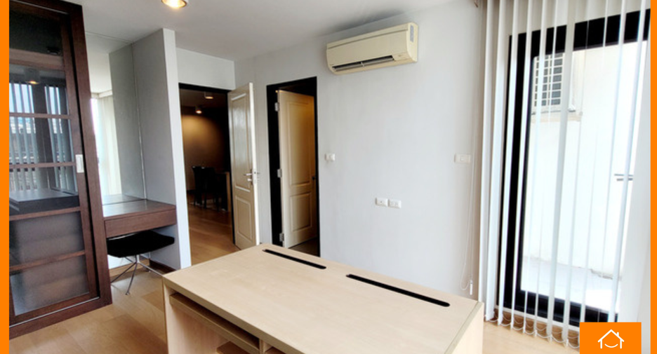For rent 2 bedrooms condo in Khlong Toei, Bangkok