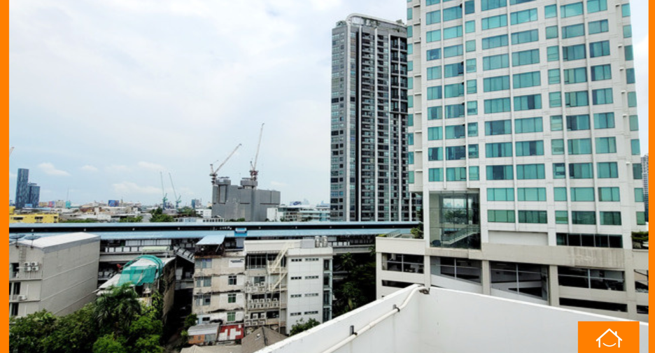 For rent 2 bedrooms condo in Khlong Toei, Bangkok