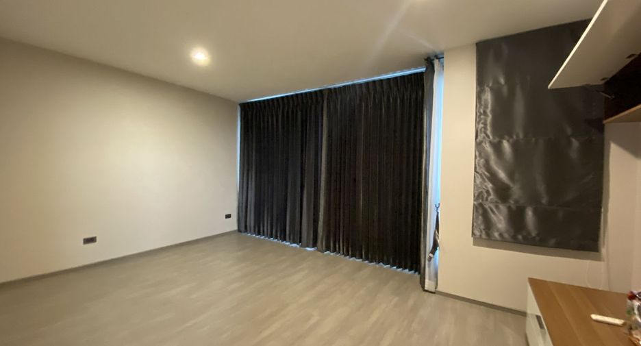 出租 和 出售 3 卧室 联排别墅 在 Lat Phrao, 曼谷