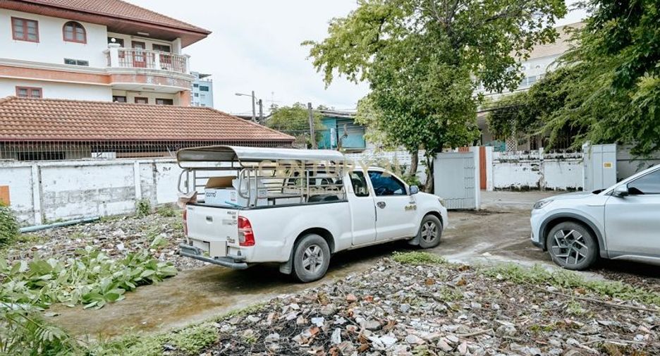 For sale land in Phaya Thai, Bangkok
