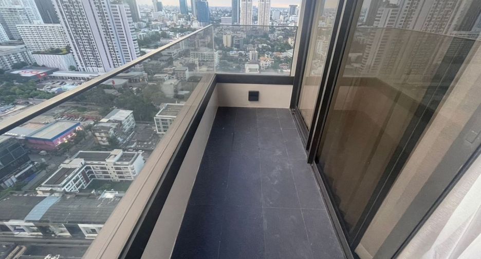 For rent and for sale 3 bedrooms condo in Watthana, Bangkok