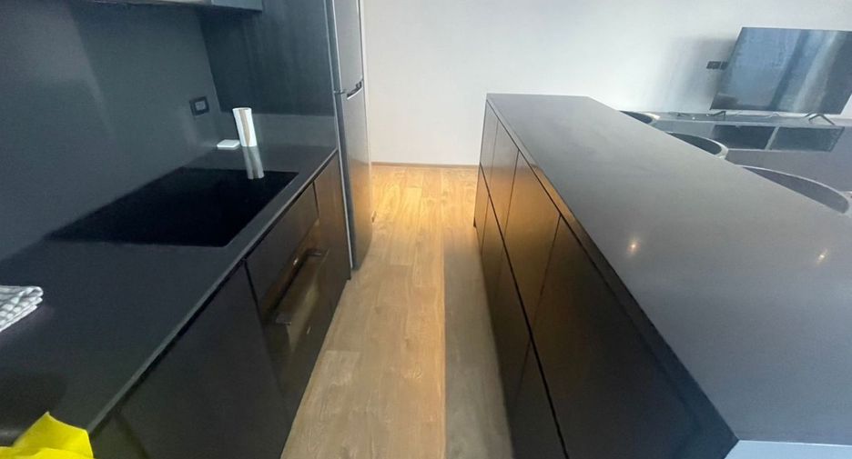 For rent and for sale 3 bedrooms condo in Watthana, Bangkok